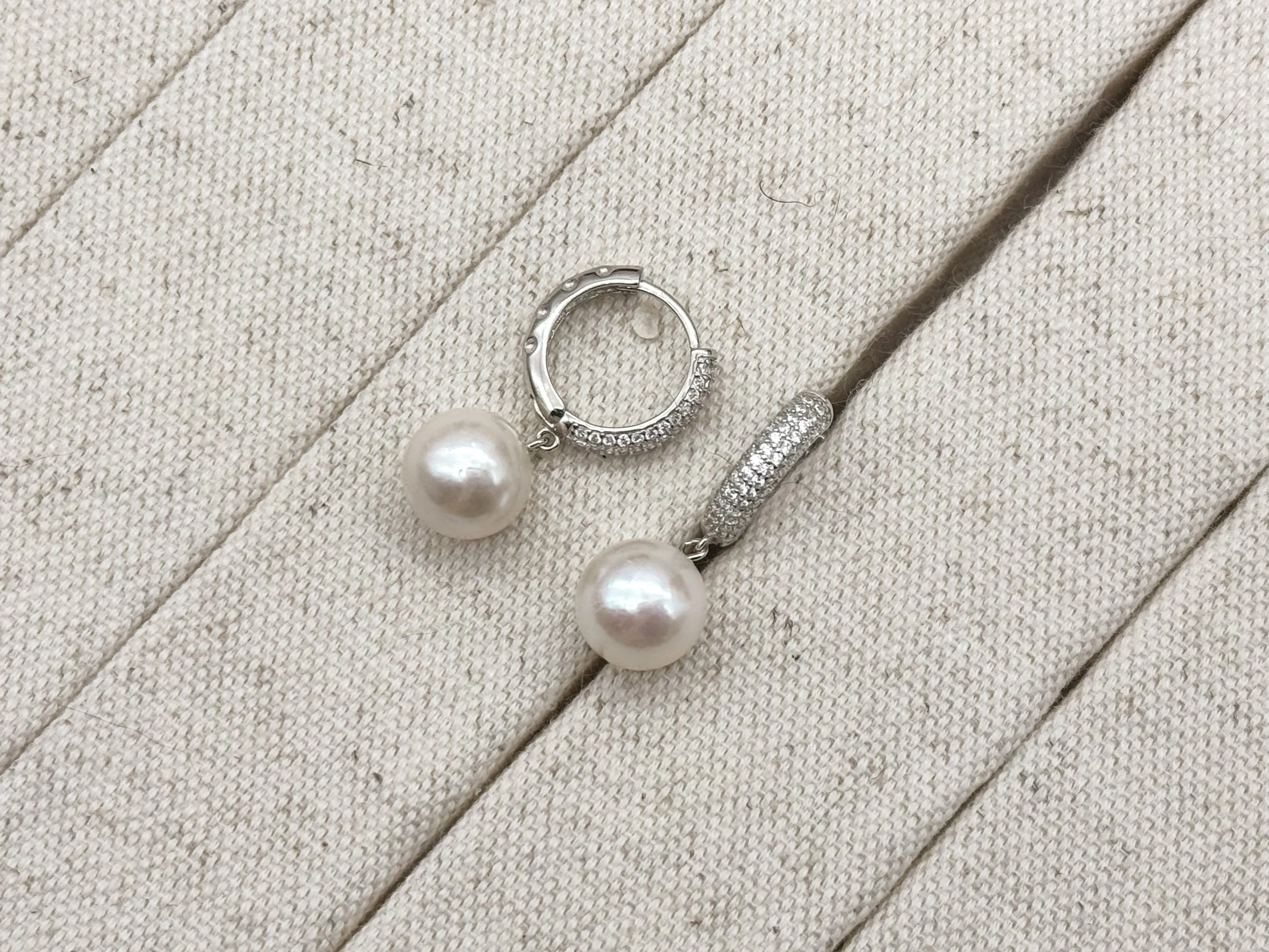 10-11mm Edison Freshwater Pearls Huggie Dangling Earrings