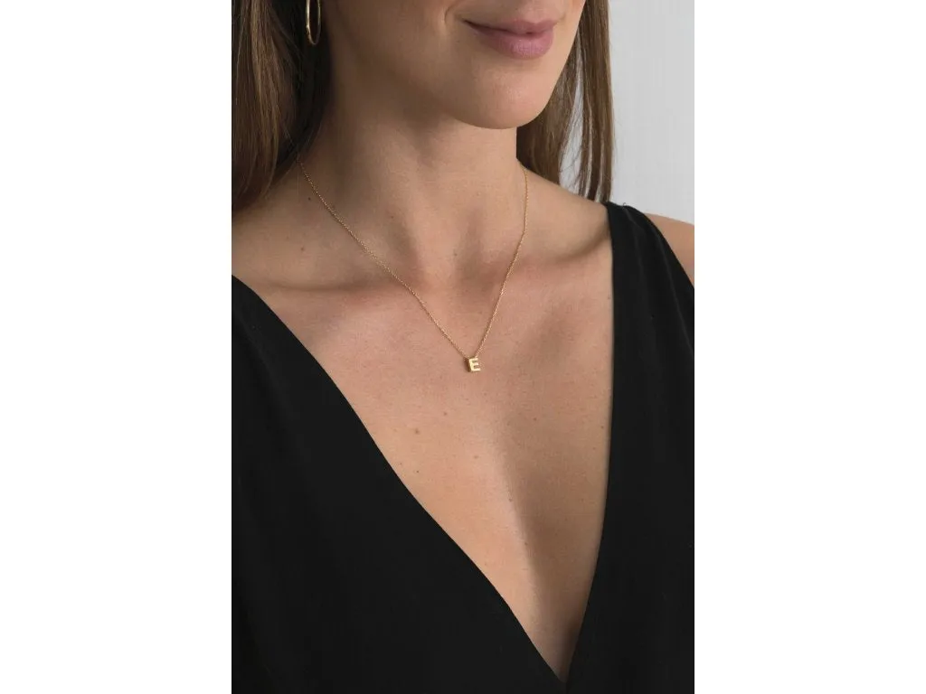 18ct Gold Diamond Fine Letter Necklace - Luxury Gift Box ⭐️⭐️⭐️⭐️⭐️