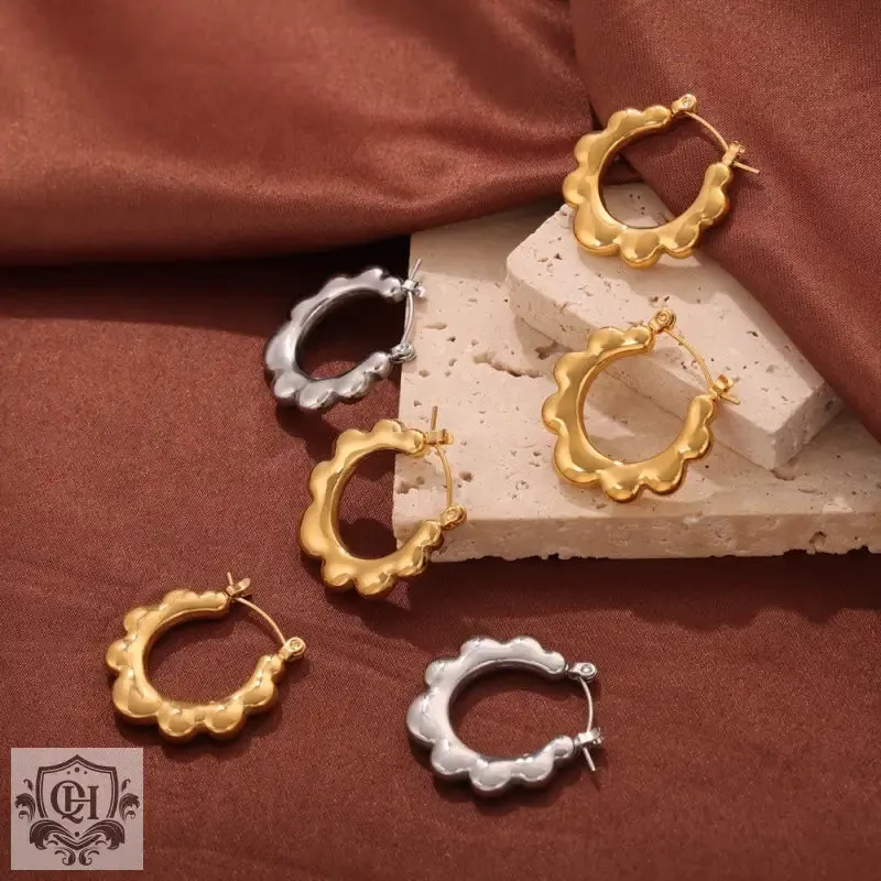 18K gold stylish simple U-shaped earrings with sunflower design