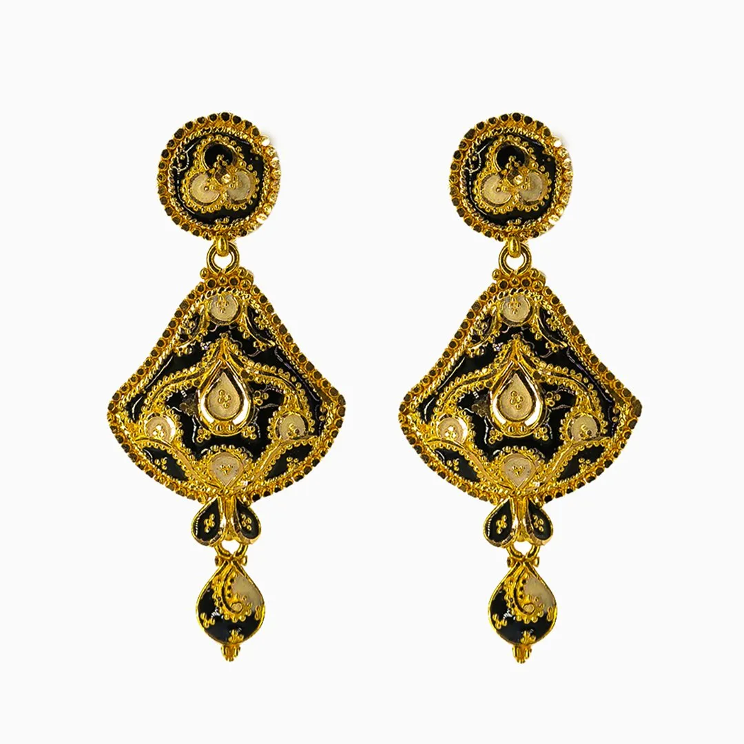 22K Yellow Gold Necklace and Earrings Set W/ Black Enamel & Scallop Pendants