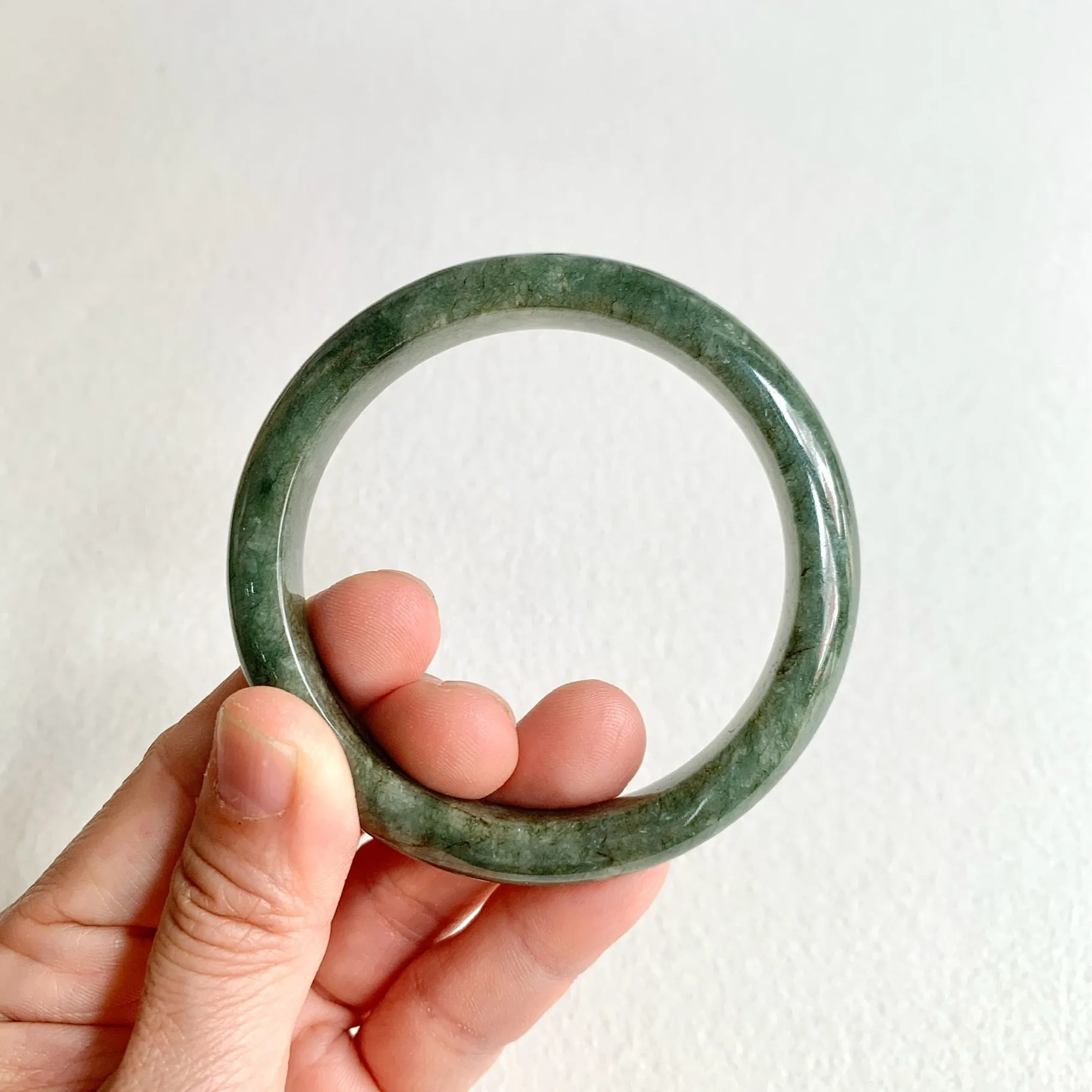 56.1mm A-Grade Natural Dark Green Modern Round Bangle No. 600158