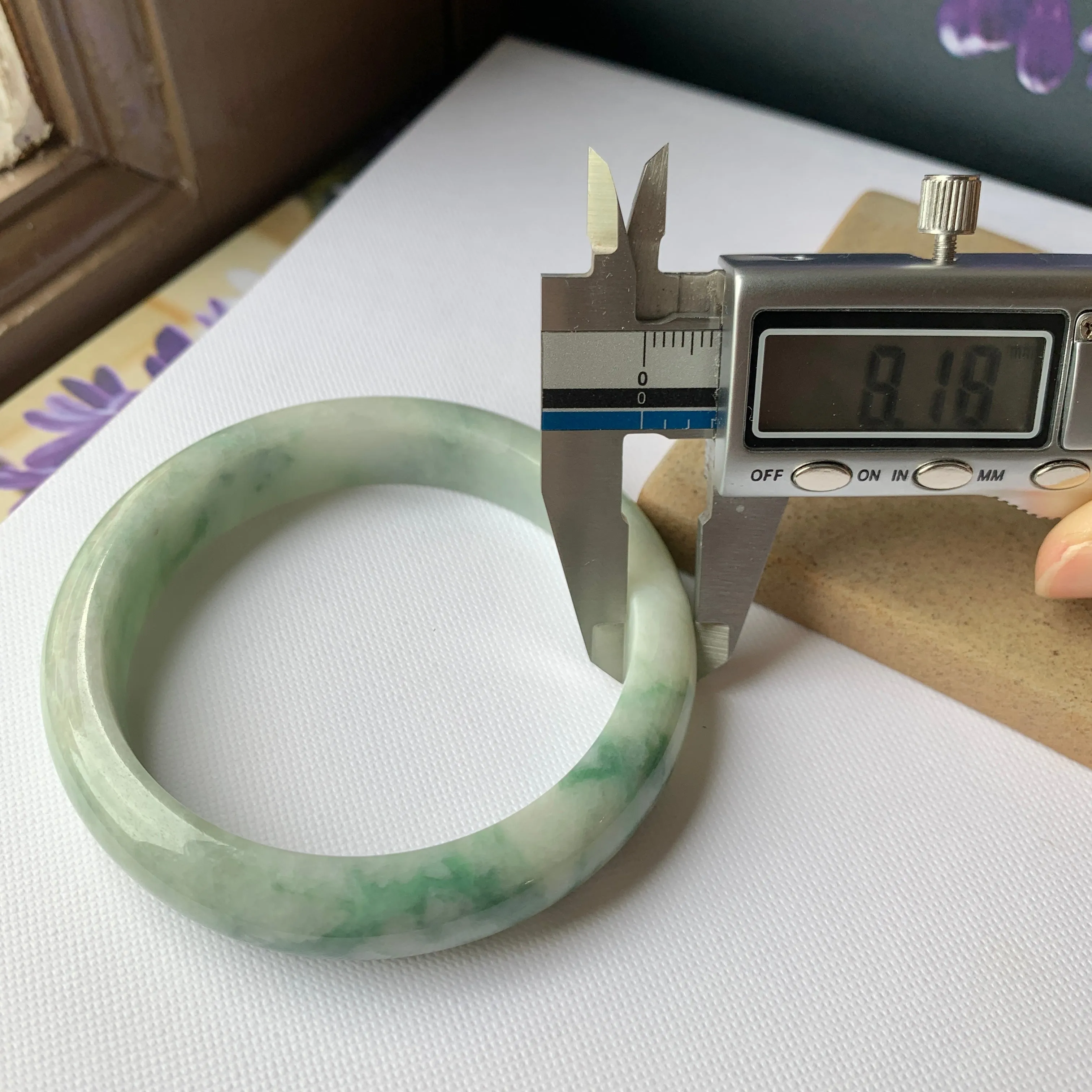 57.1mm A-Grade Natural Moss On Snow Floral Jadeite Modern Round Bangle No.151943