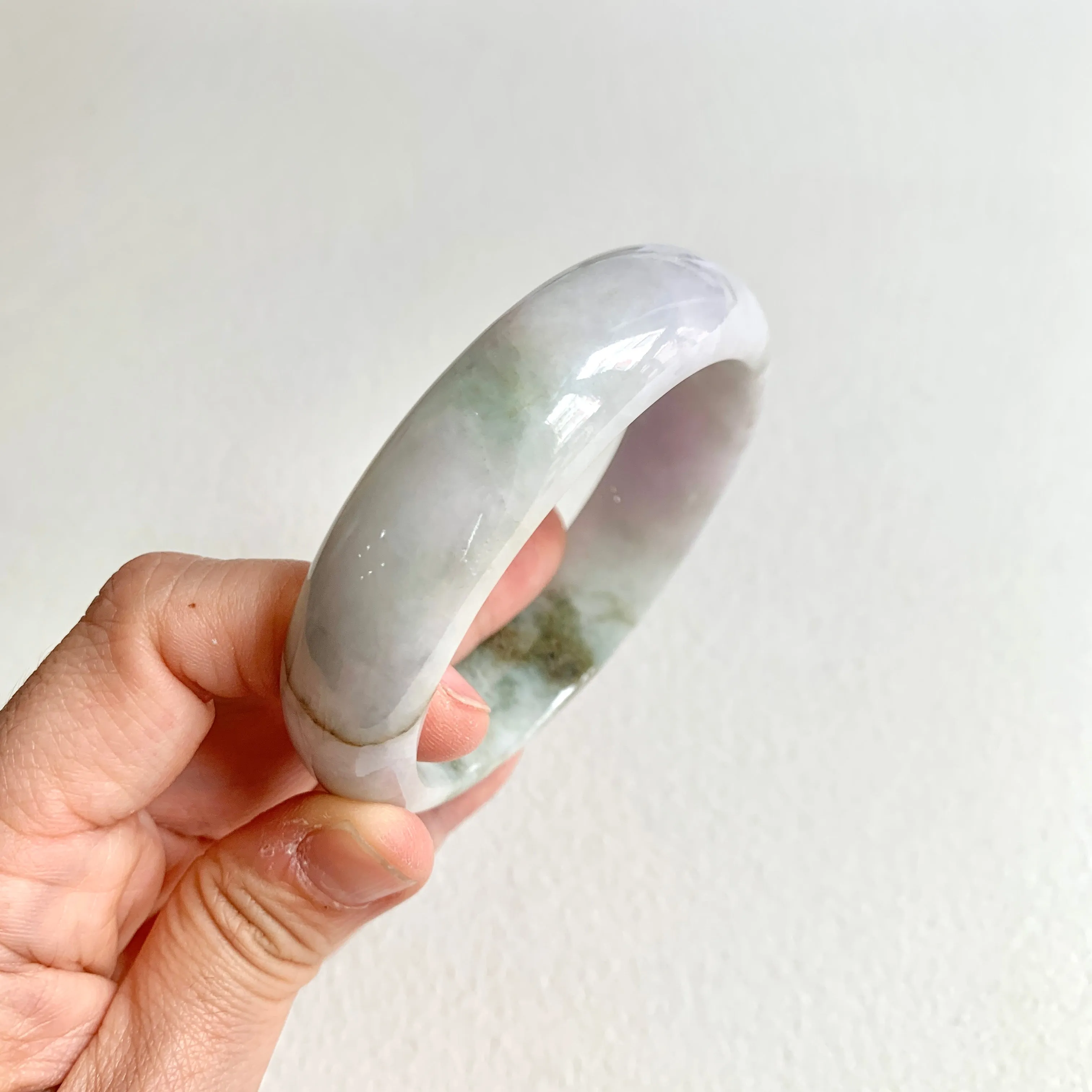 58.6mm A-Grade Natural Lavender Green Modern Round Bangle No. 600163