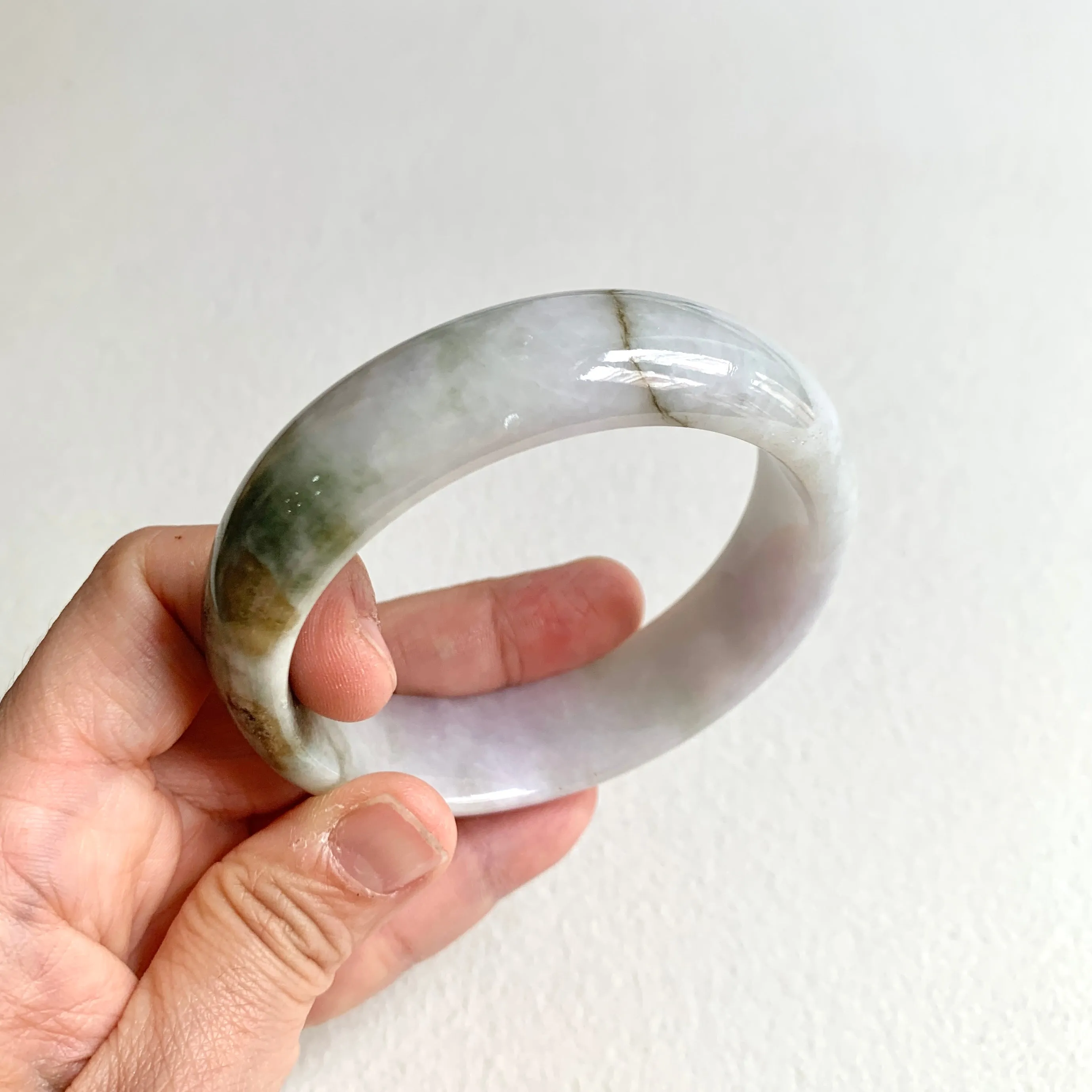 58.6mm A-Grade Natural Lavender Green Modern Round Bangle No. 600163