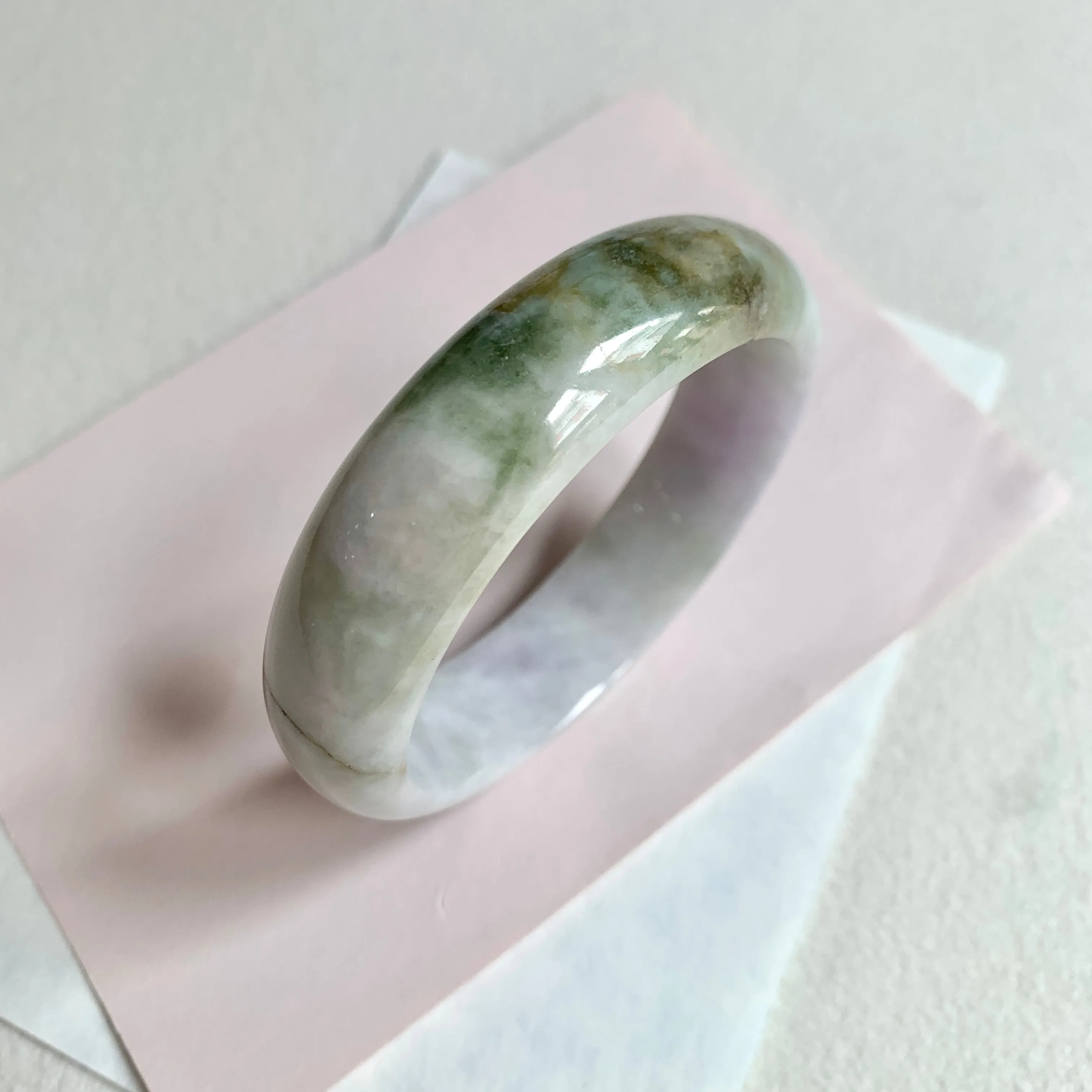 58.6mm A-Grade Natural Lavender Green Modern Round Bangle No. 600163
