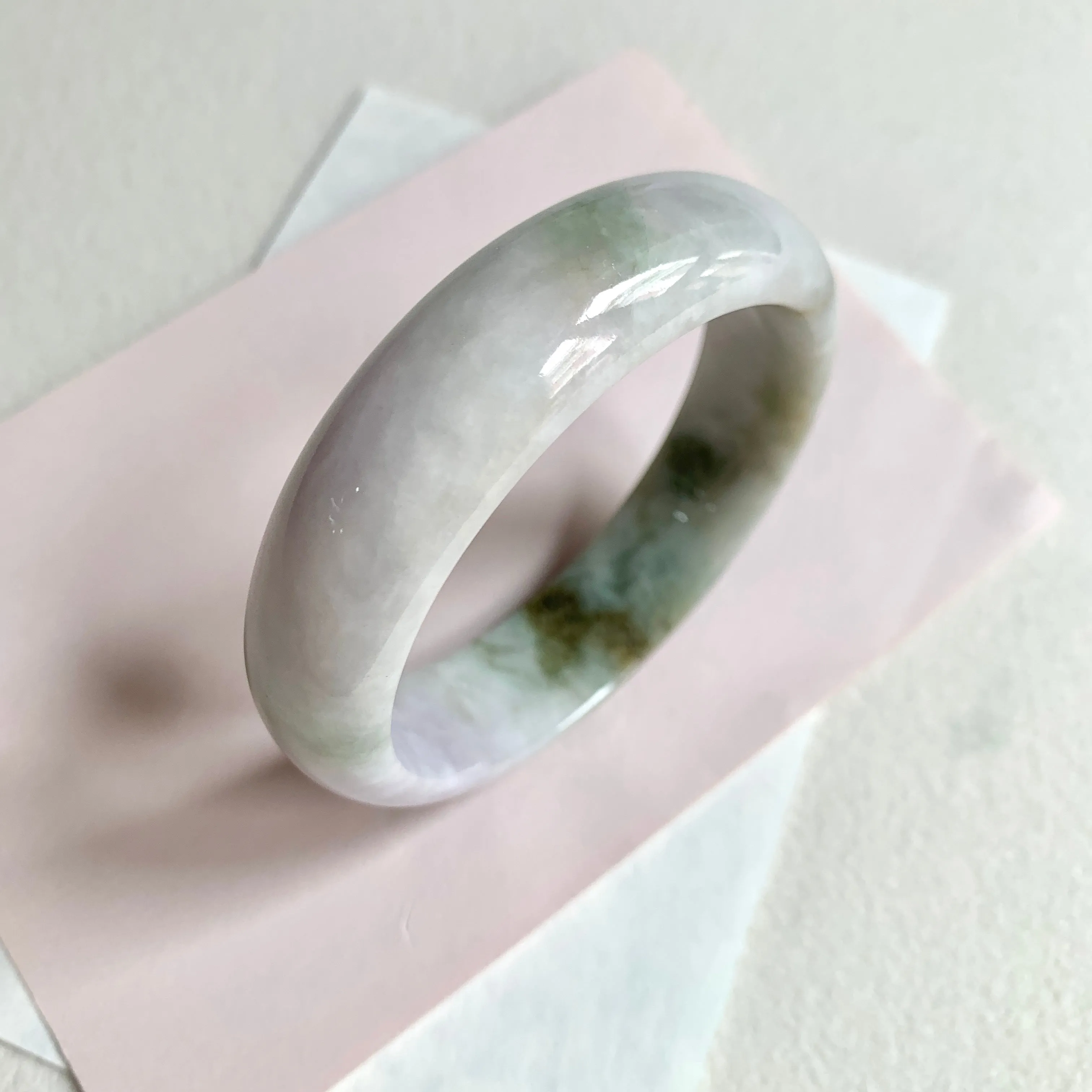 58.6mm A-Grade Natural Lavender Green Modern Round Bangle No. 600163