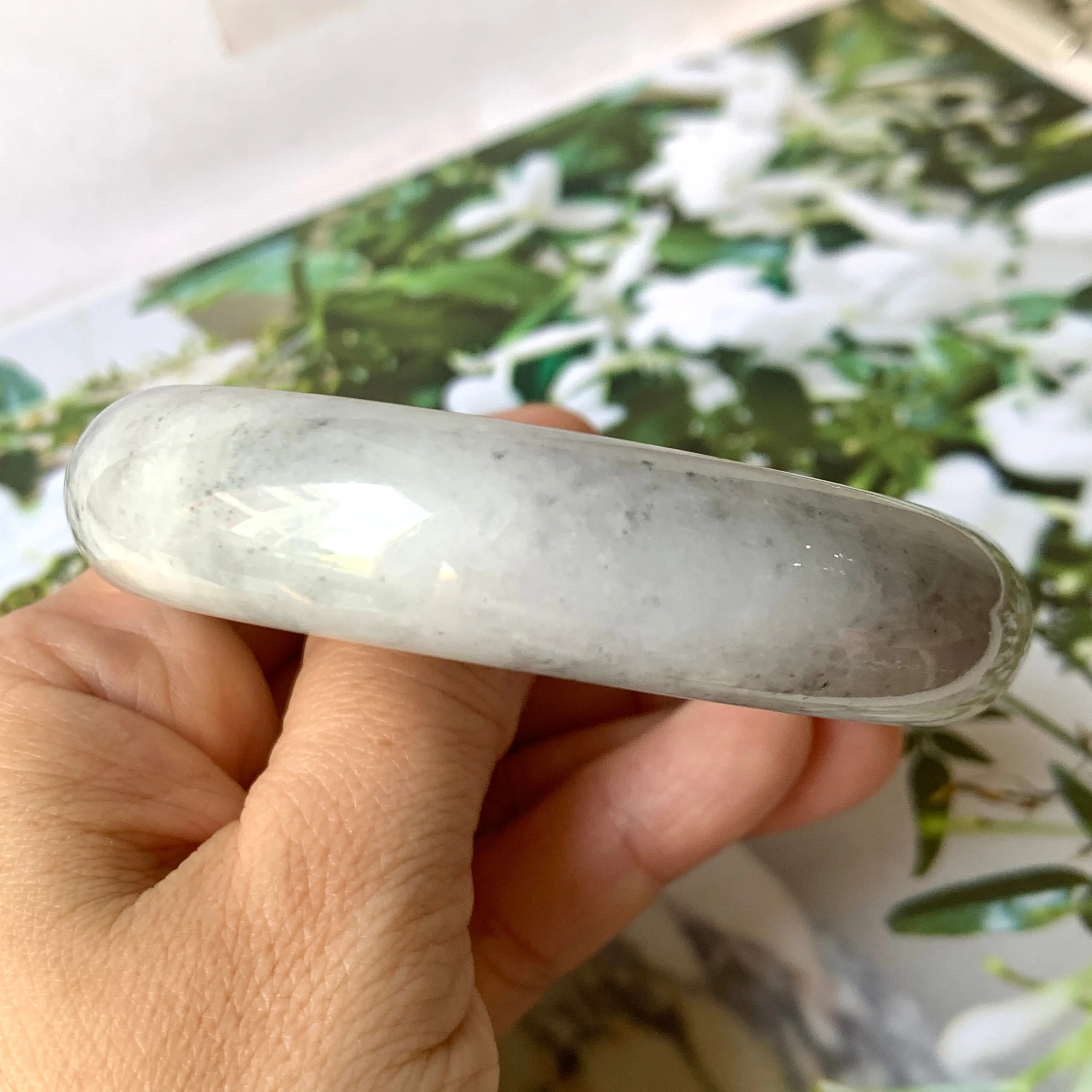 59.1mm A-Grade Natural Light Grey Jadeite Modern Round Bangle No.151531