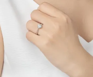 925 Classic Silver Moissanite Engagement Ring