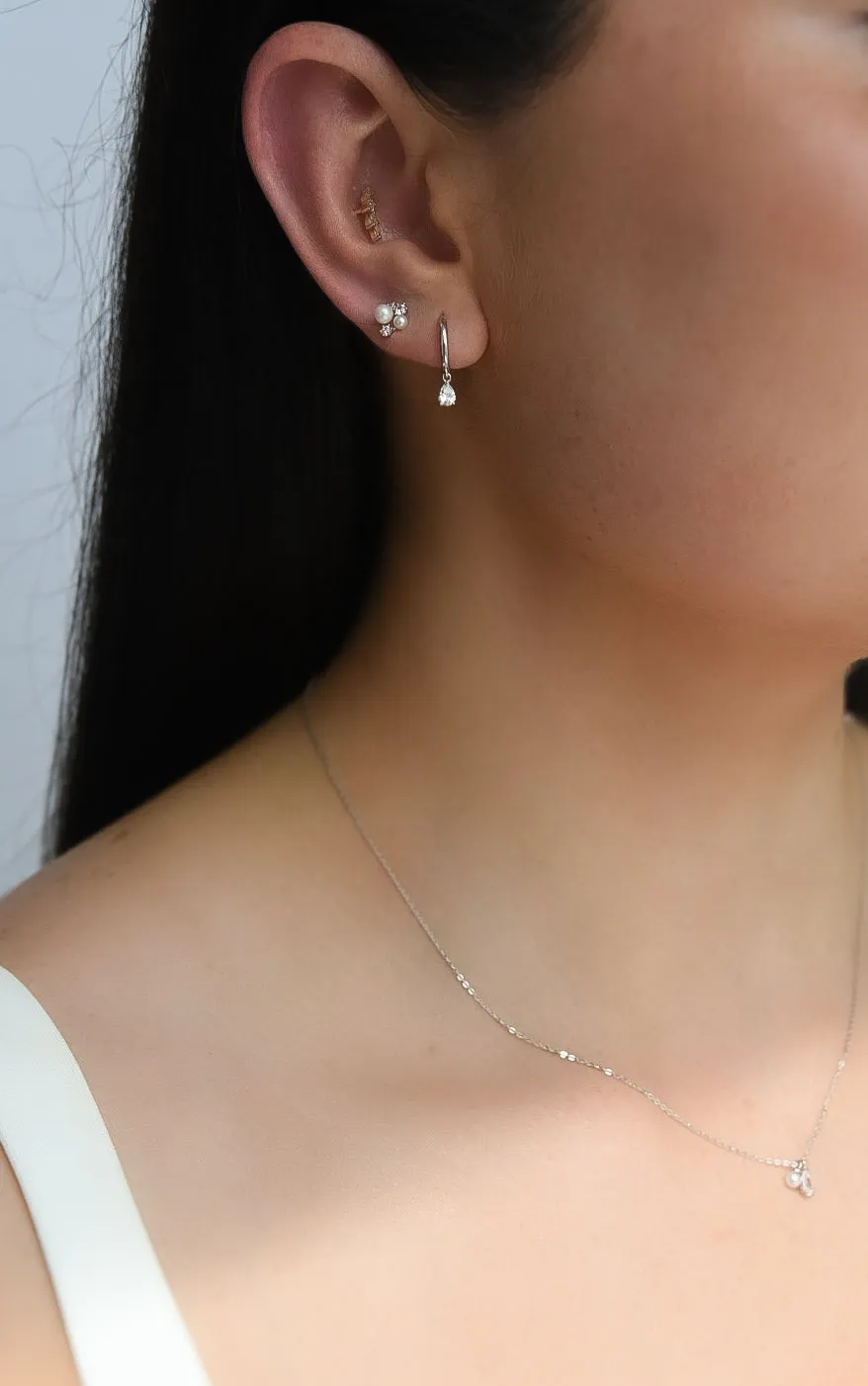 9ct White Gold Multi Cz & Pearl Stud Earrings
