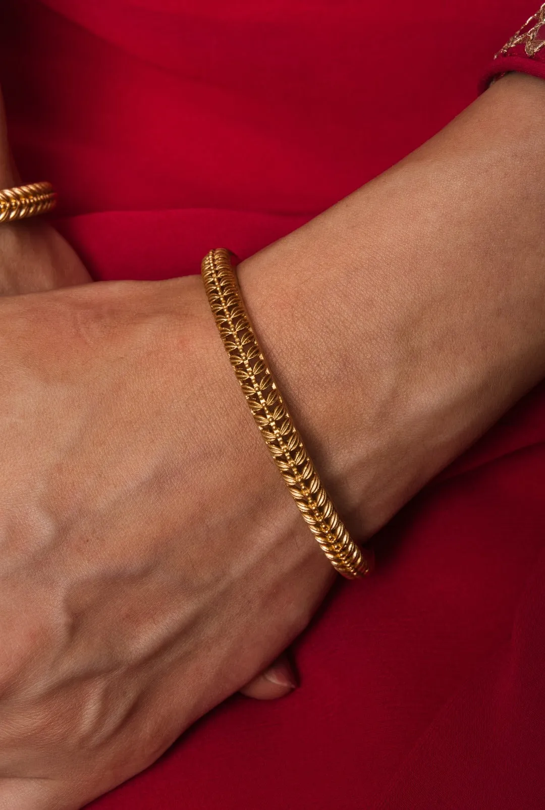 Anvi  Sleek Temple Bangle Pair