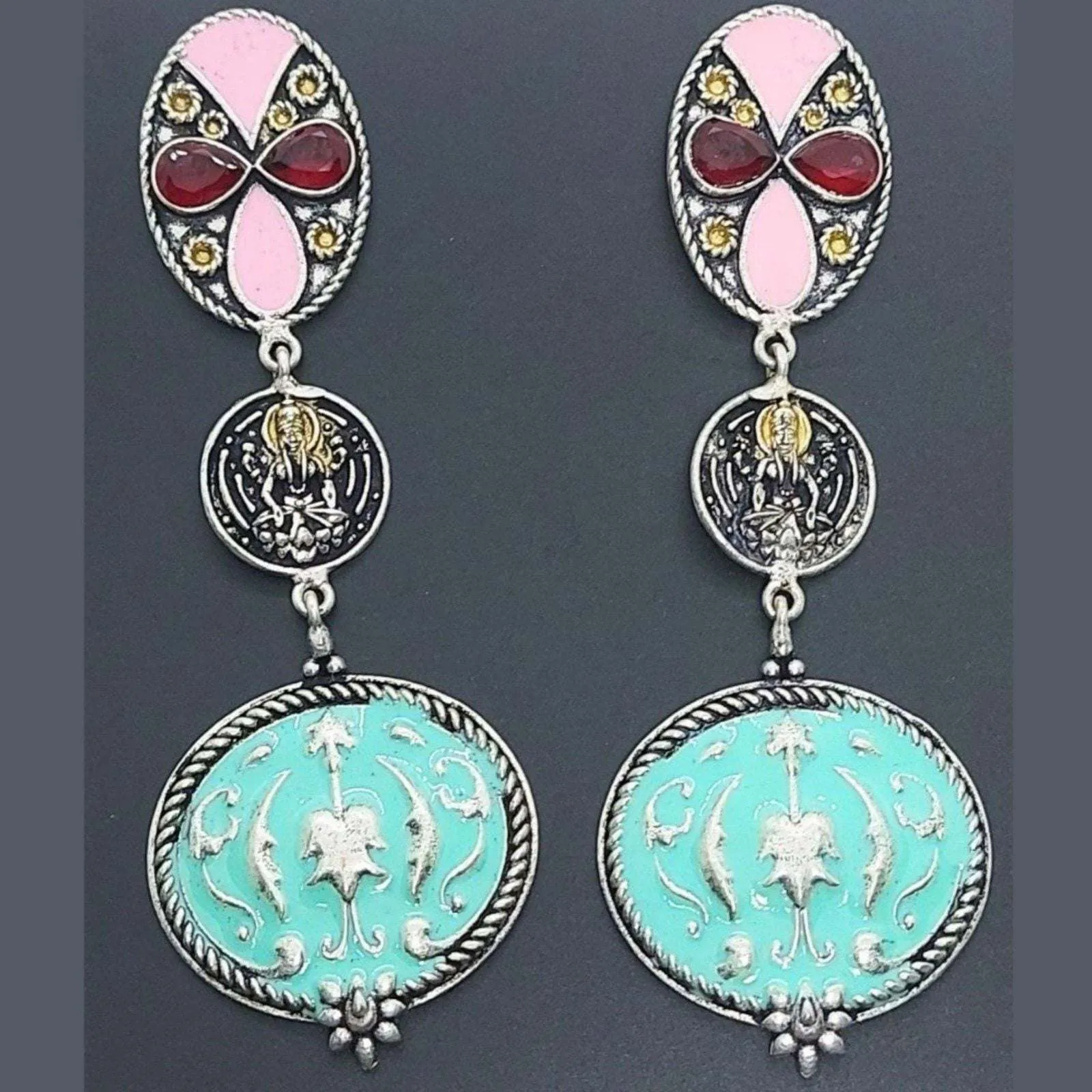 ARYA- STATEMENT EARRINGS