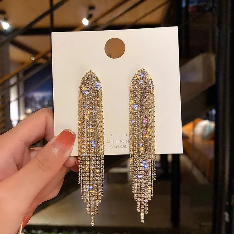 Lady Glams Elevate Your Style with the 2024 New Fashion Trend Pearl Leaf Tassel Earrings