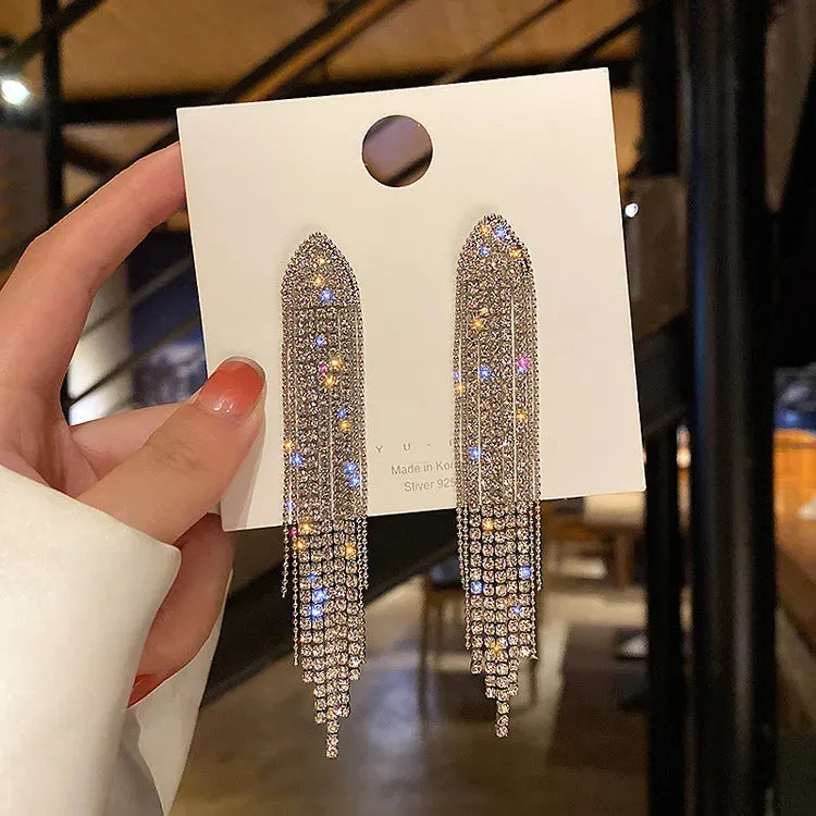 Lady Glams Elevate Your Style with the 2024 New Fashion Trend Pearl Leaf Tassel Earrings