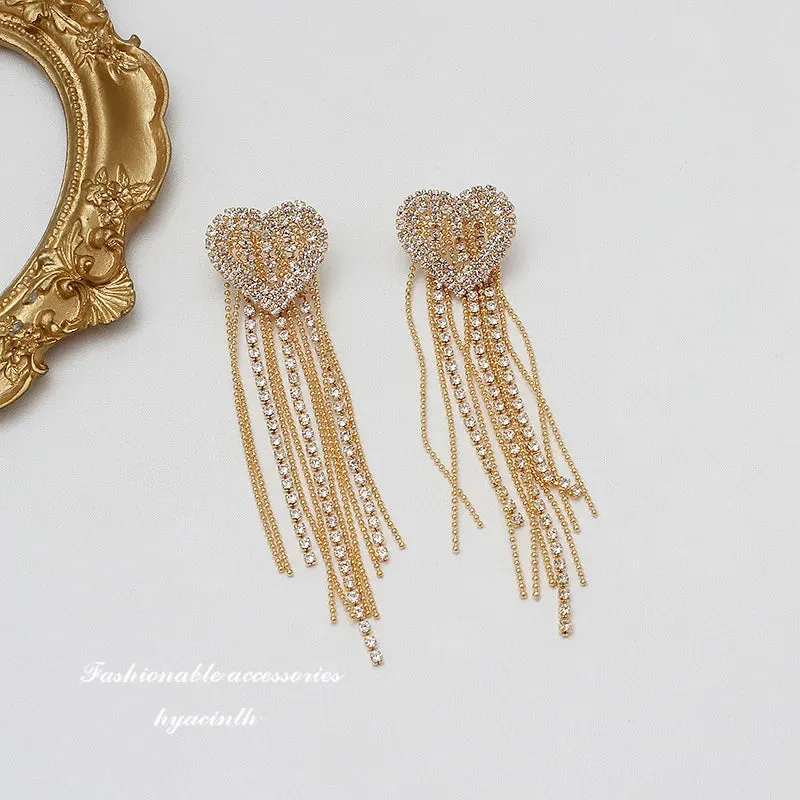 Lady Glams Elevate Your Style with the 2024 New Fashion Trend Pearl Leaf Tassel Earrings