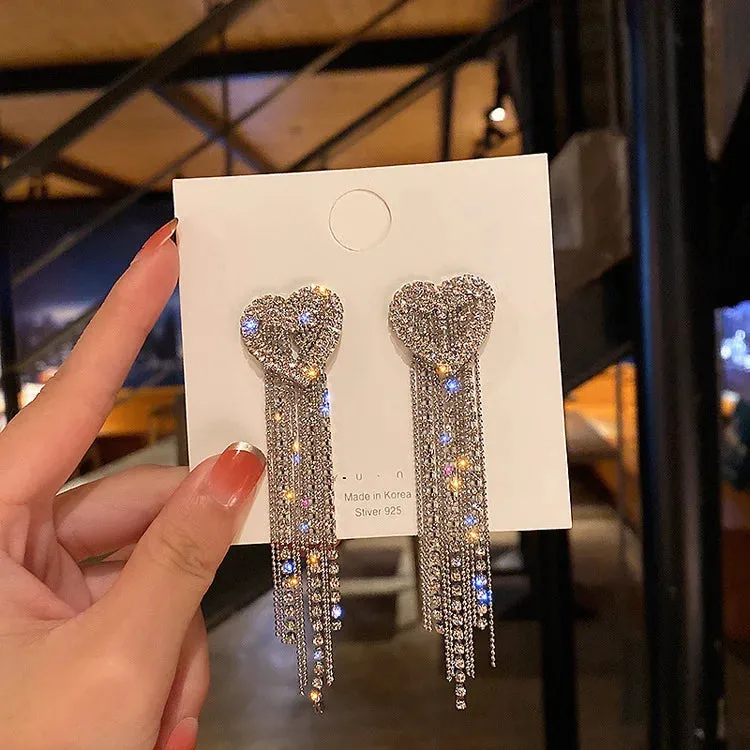 Lady Glams Elevate Your Style with the 2024 New Fashion Trend Pearl Leaf Tassel Earrings