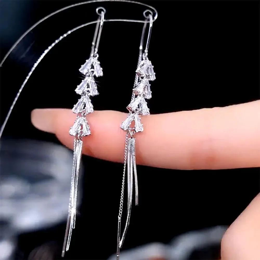 Lady Glams Elevate Your Style with the 2024 New Fashion Trend Pearl Leaf Tassel Earrings