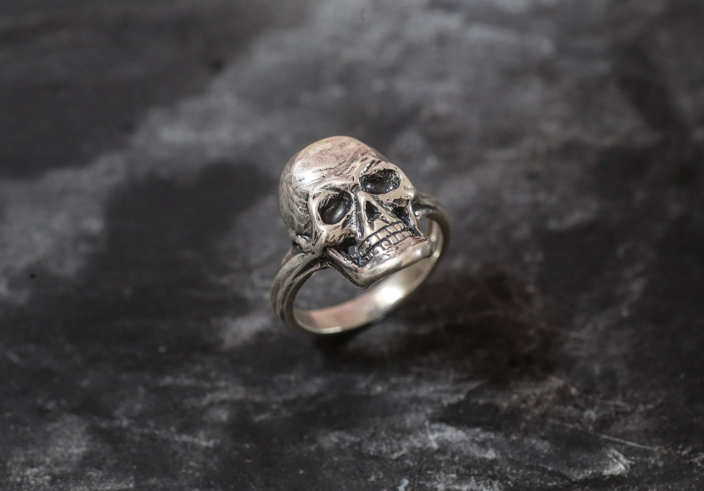 Large Skull Ring - Goth Silver Ring - Silver Skull Ring