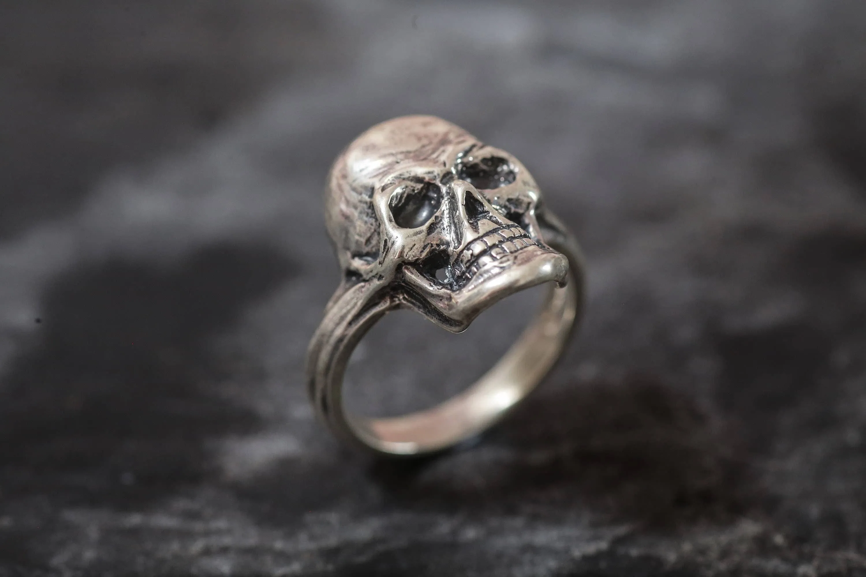 Large Skull Ring - Goth Silver Ring - Silver Skull Ring