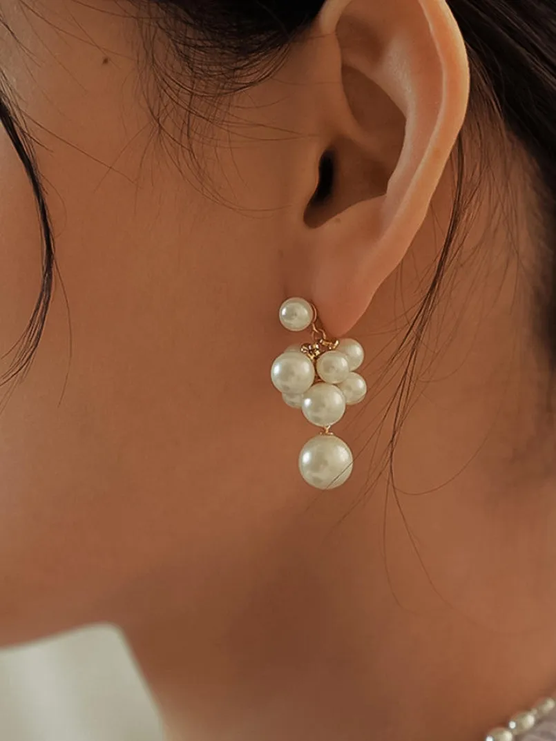 Lou Pearl Drop Earrings