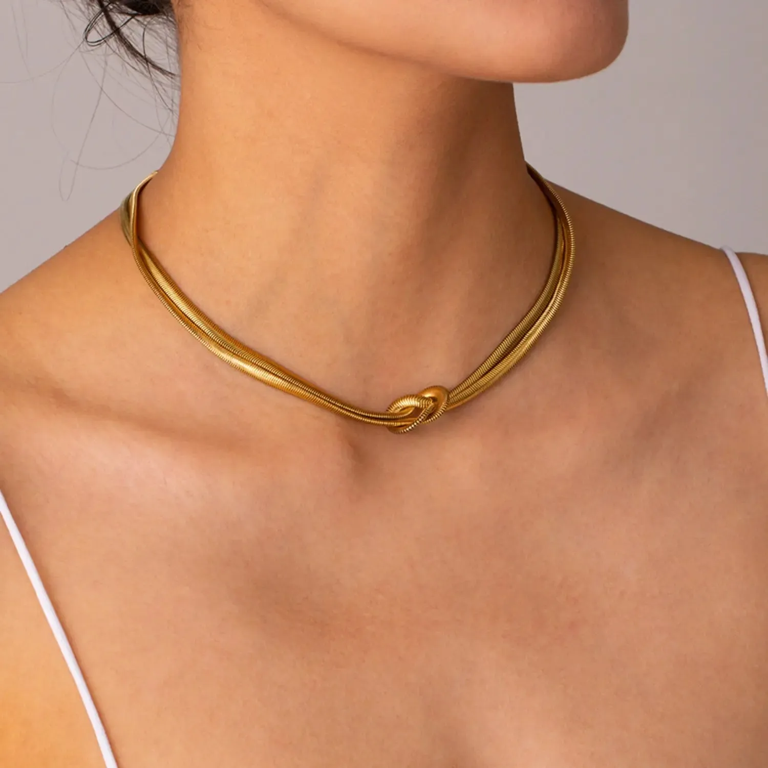 LOVCIA Double Layered Knot Herringbone Choker Necklace