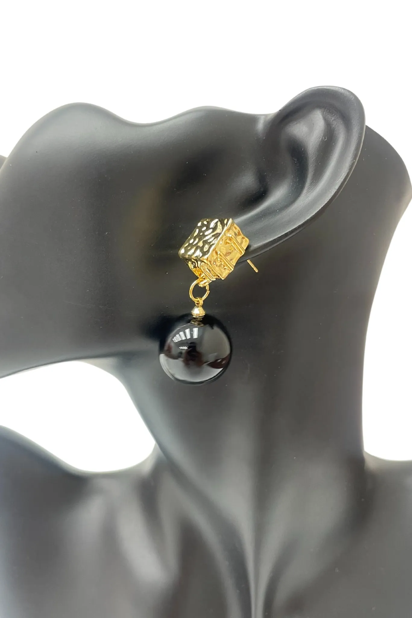 Lustrous Black Pearl Earrings