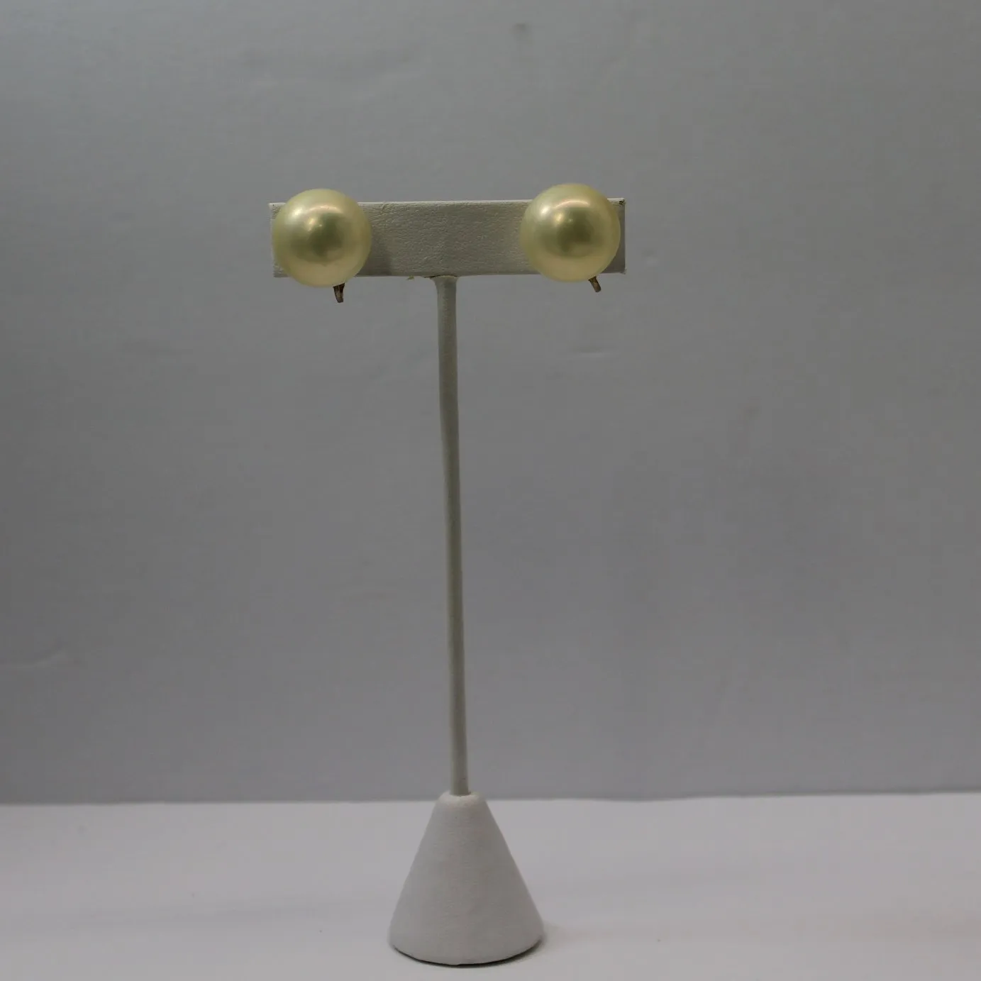 Marvella Large 3/4" Lustrous Ball Pearl Earrings Clips