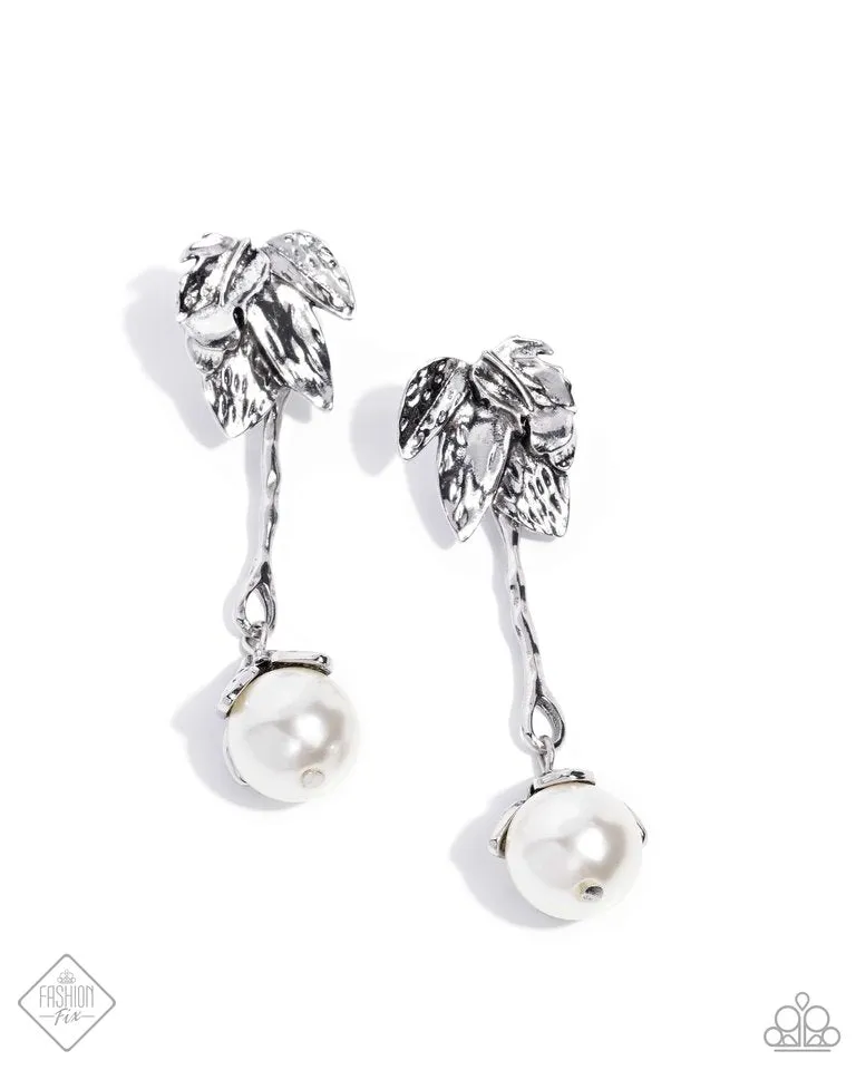 Paparazzi Earring ~ Nod to the Classics - White