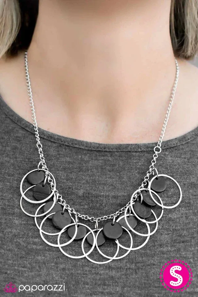 Paparazzi Necklace ~ All Caught Up - Black