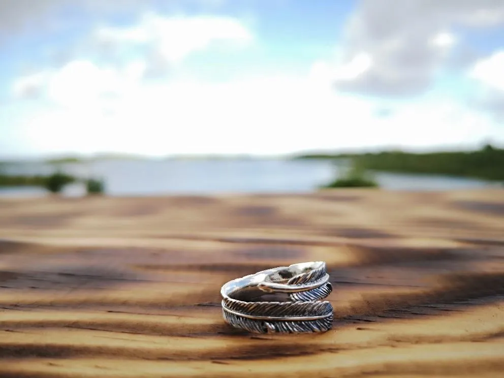 silver ring- the classic feather