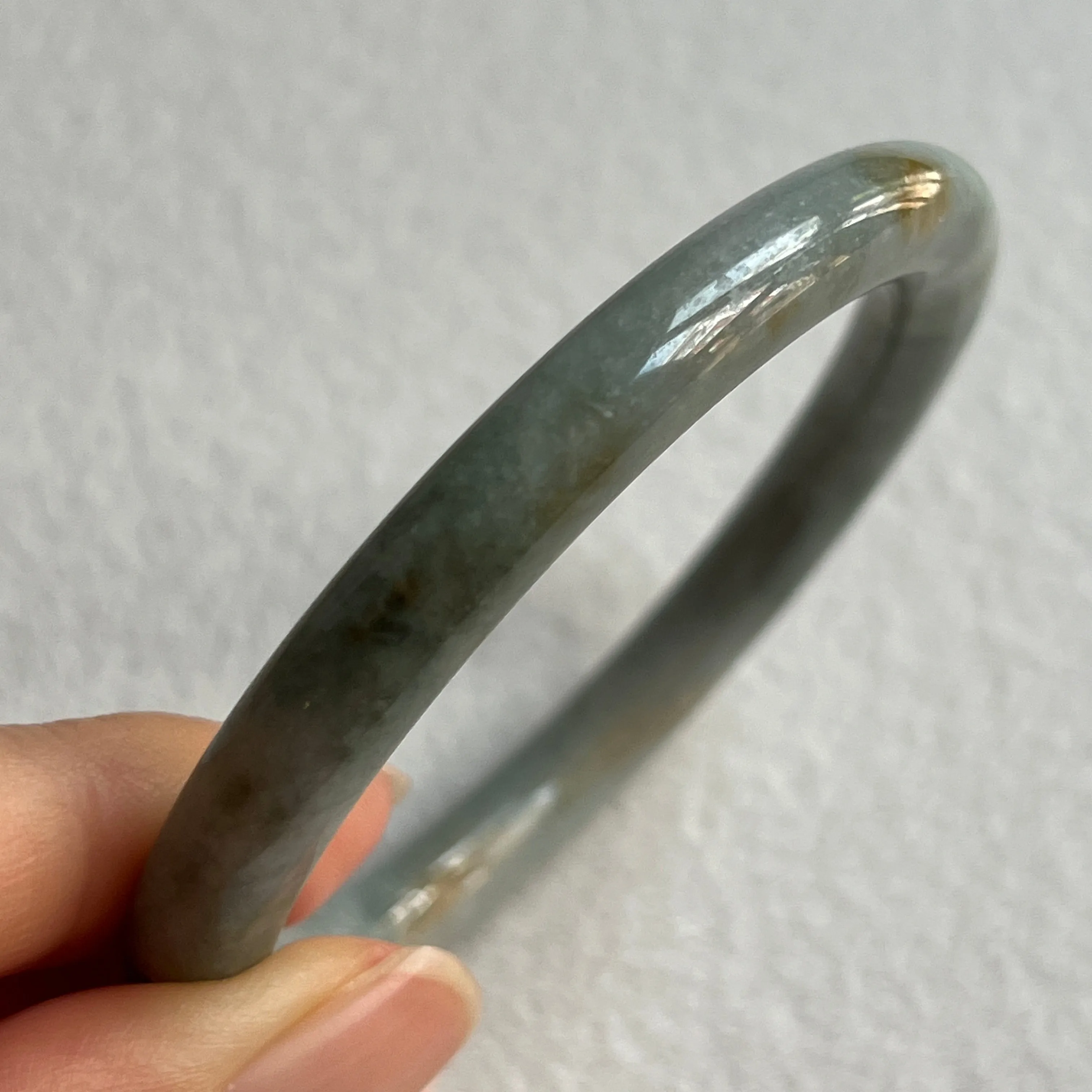 SOLD OUT: 50.7mm A-Grade Natural Light Bluish Green Modern Round Bangle No. 152031