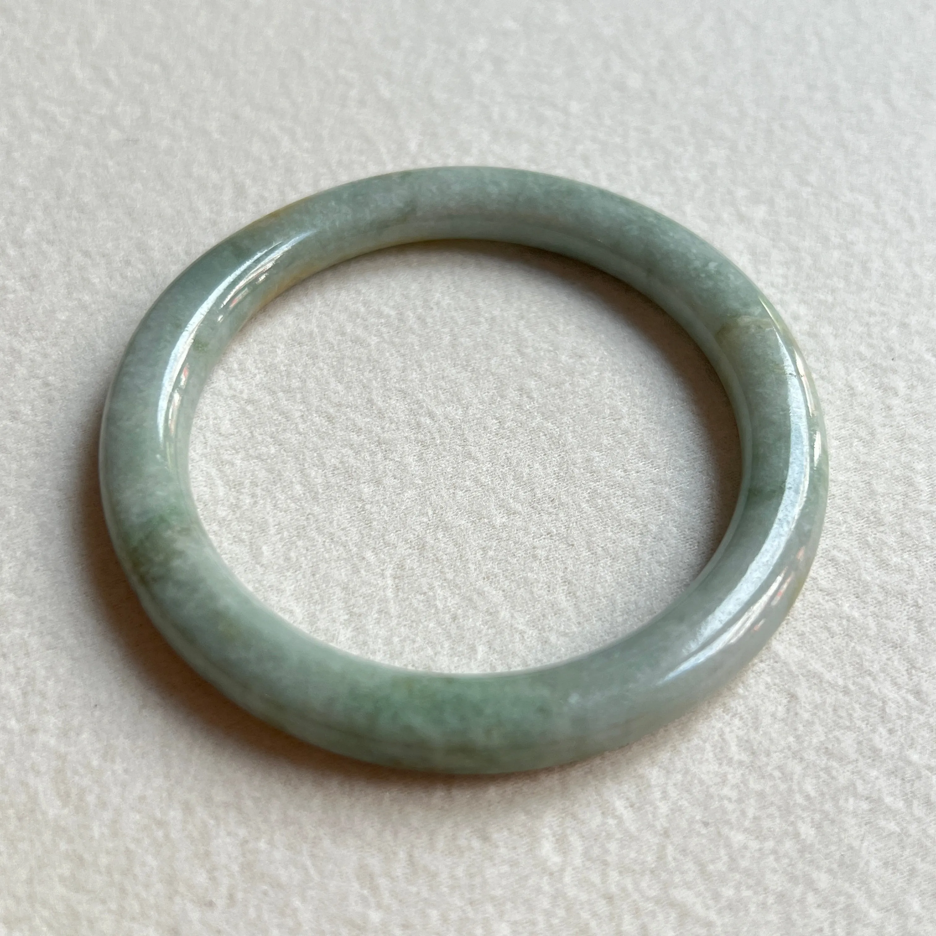 SOLD OUT: 50.7mm A-Grade Natural Light Bluish Green Modern Round Bangle No. 152031