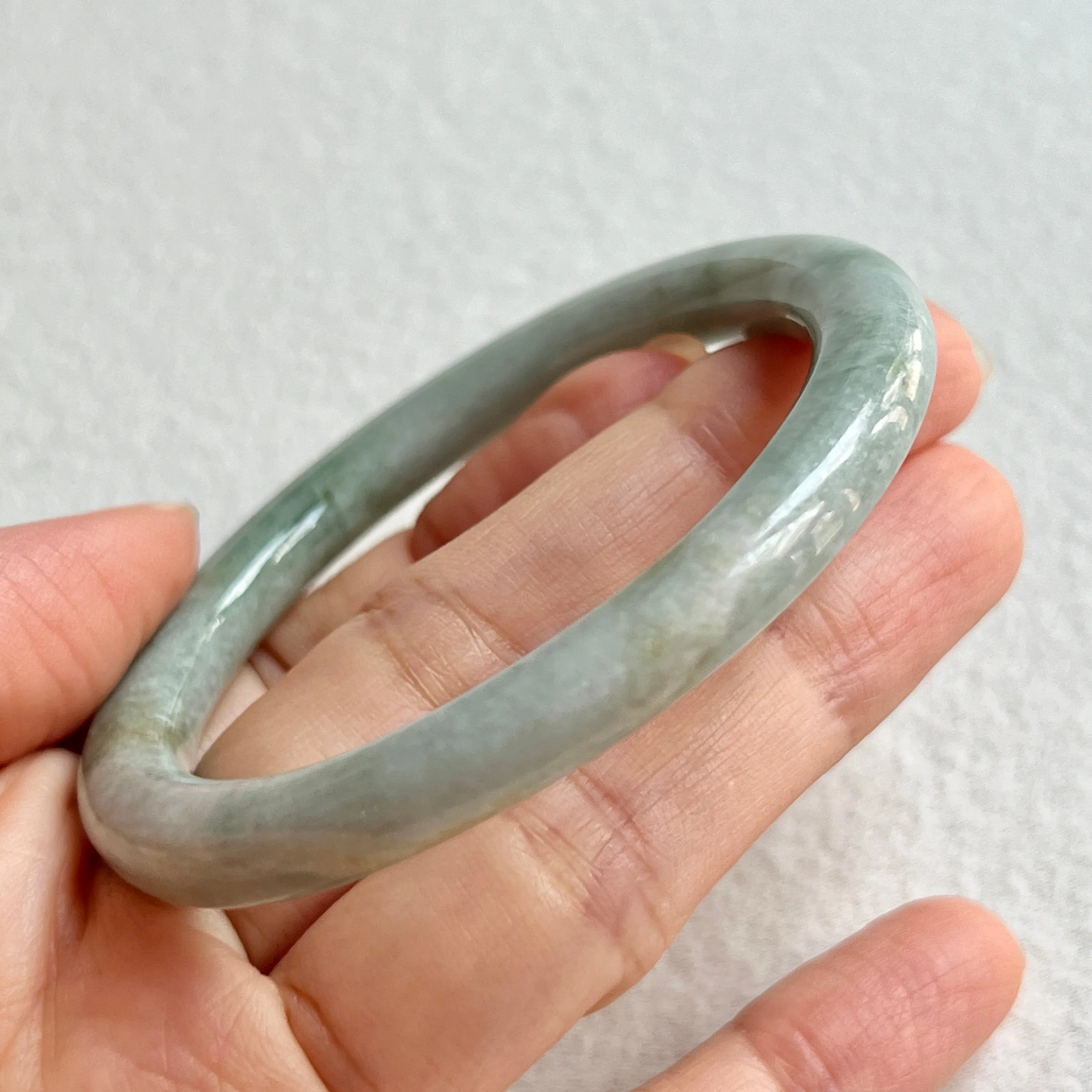 SOLD OUT: 50.7mm A-Grade Natural Light Bluish Green Modern Round Bangle No. 152031