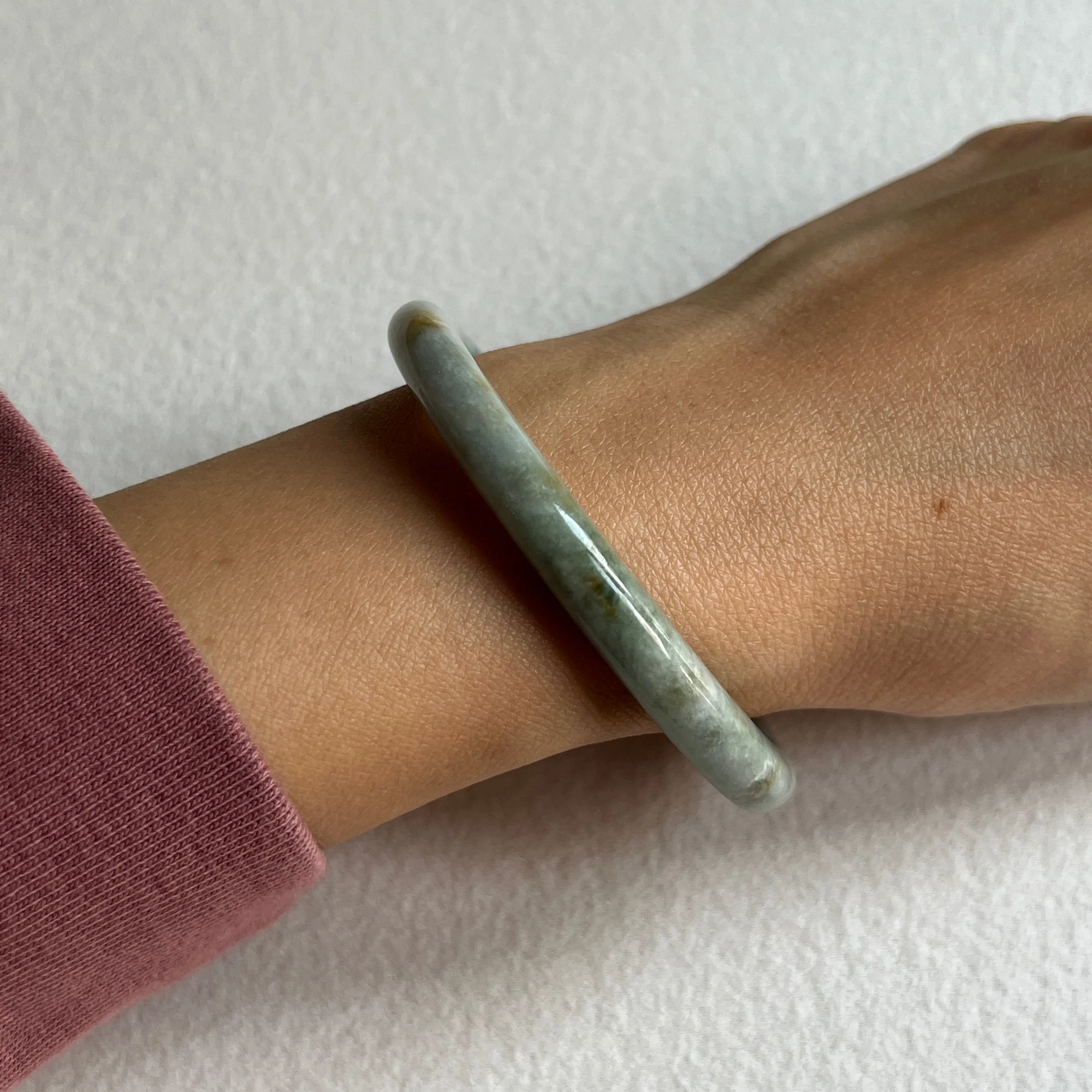 SOLD OUT: 50.7mm A-Grade Natural Light Bluish Green Modern Round Bangle No. 152031