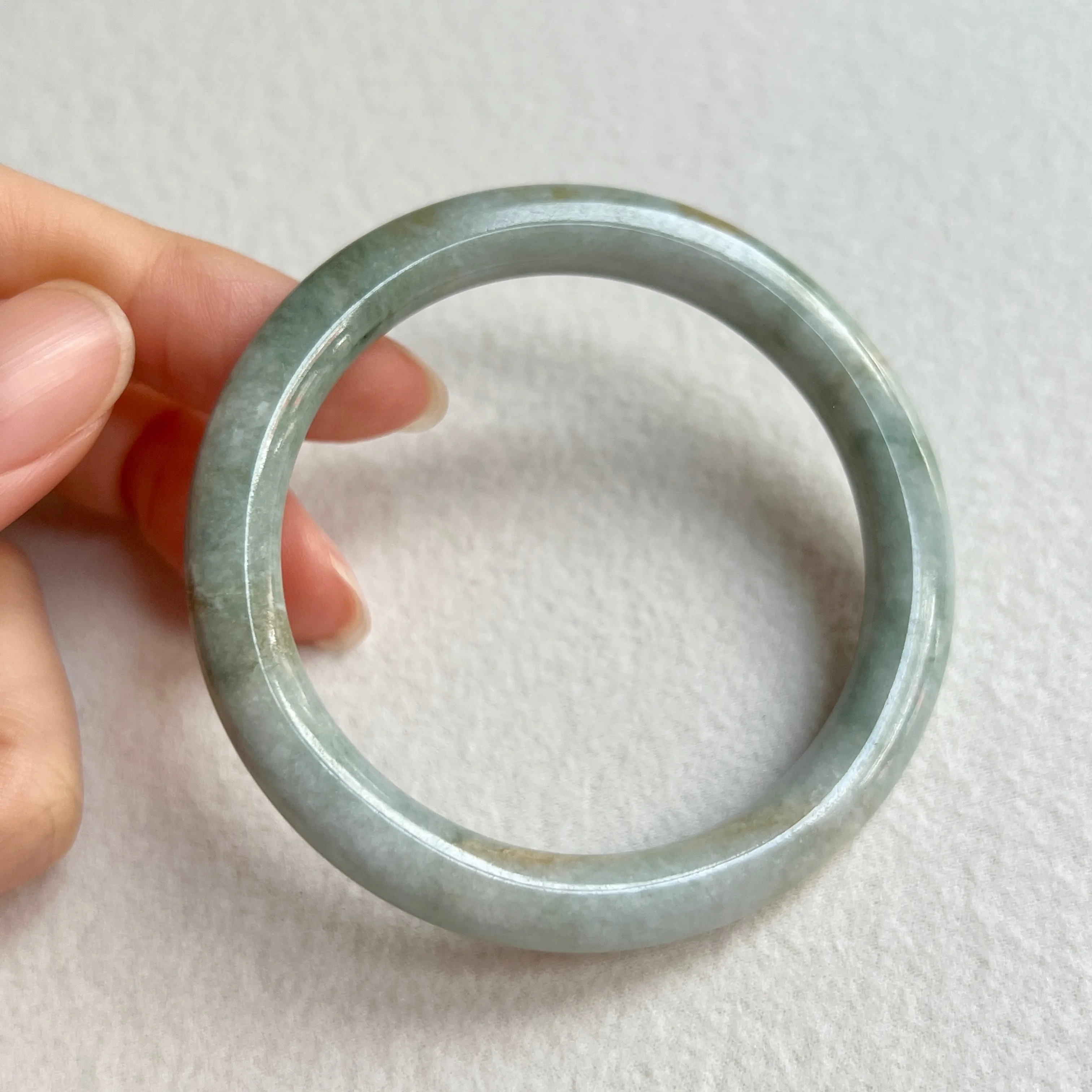 SOLD OUT: 50.7mm A-Grade Natural Light Bluish Green Modern Round Bangle No. 152031