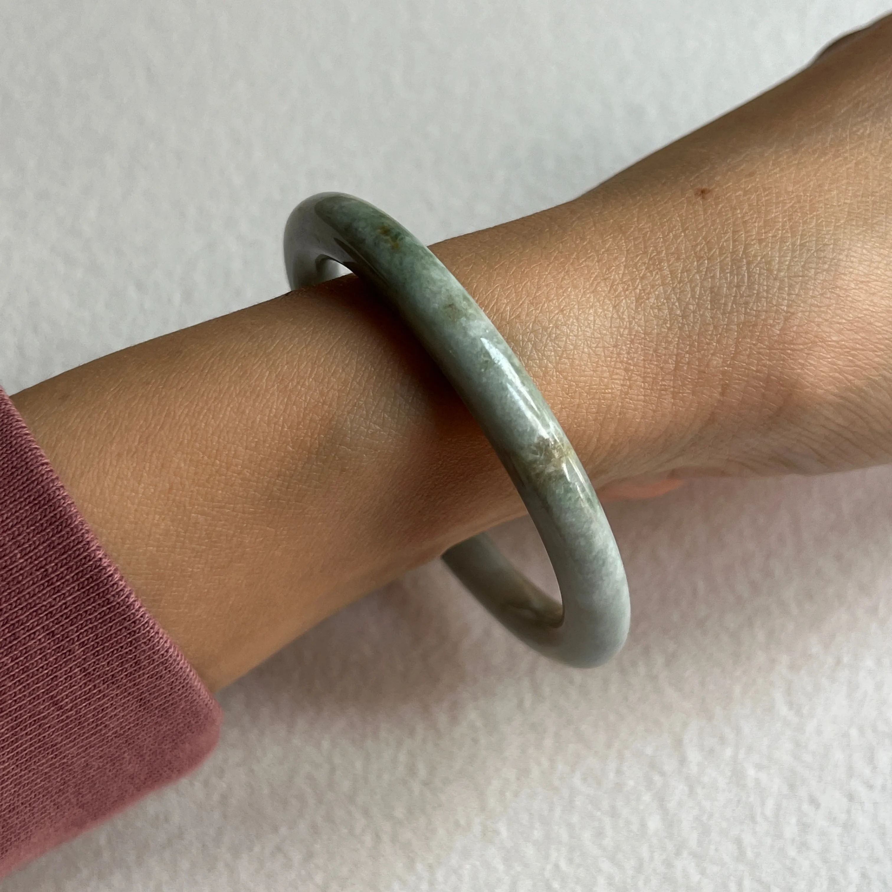 SOLD OUT: 50.7mm A-Grade Natural Light Bluish Green Modern Round Bangle No. 152031