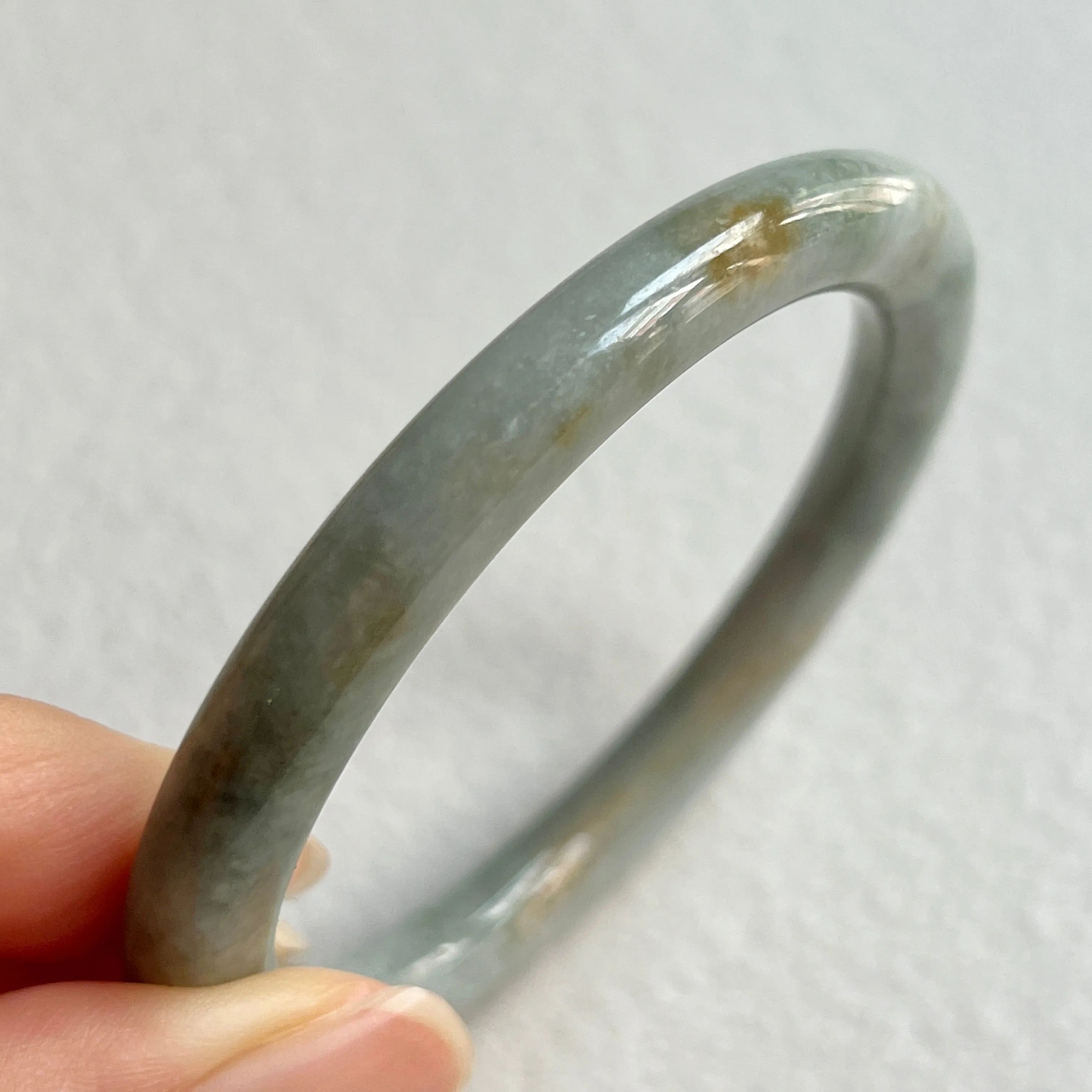 SOLD OUT: 50.7mm A-Grade Natural Light Bluish Green Modern Round Bangle No. 152031