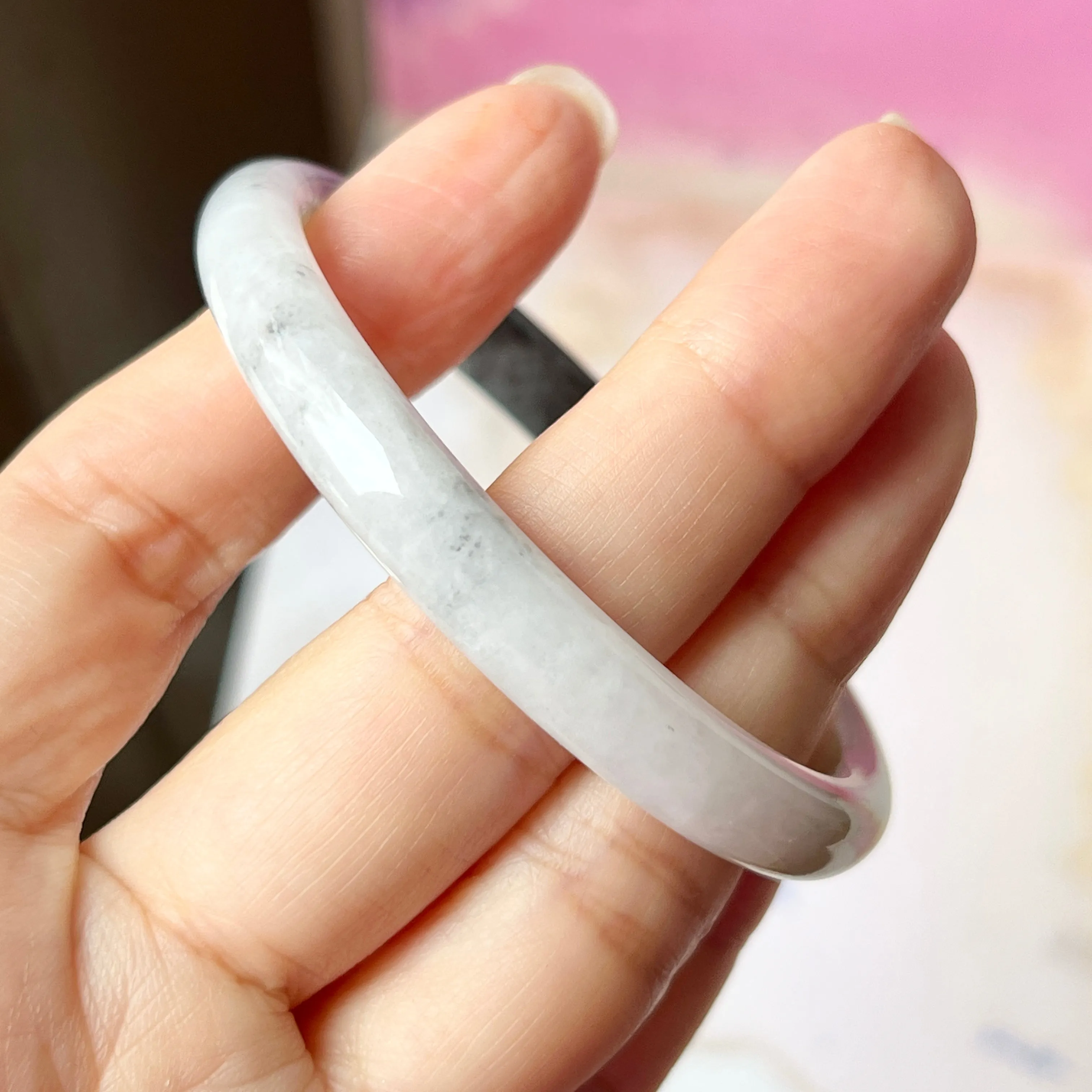 SOLD OUT: 52.7mm A-Grade Natural Black White Jadeite Modern Oval Bangle No.151990