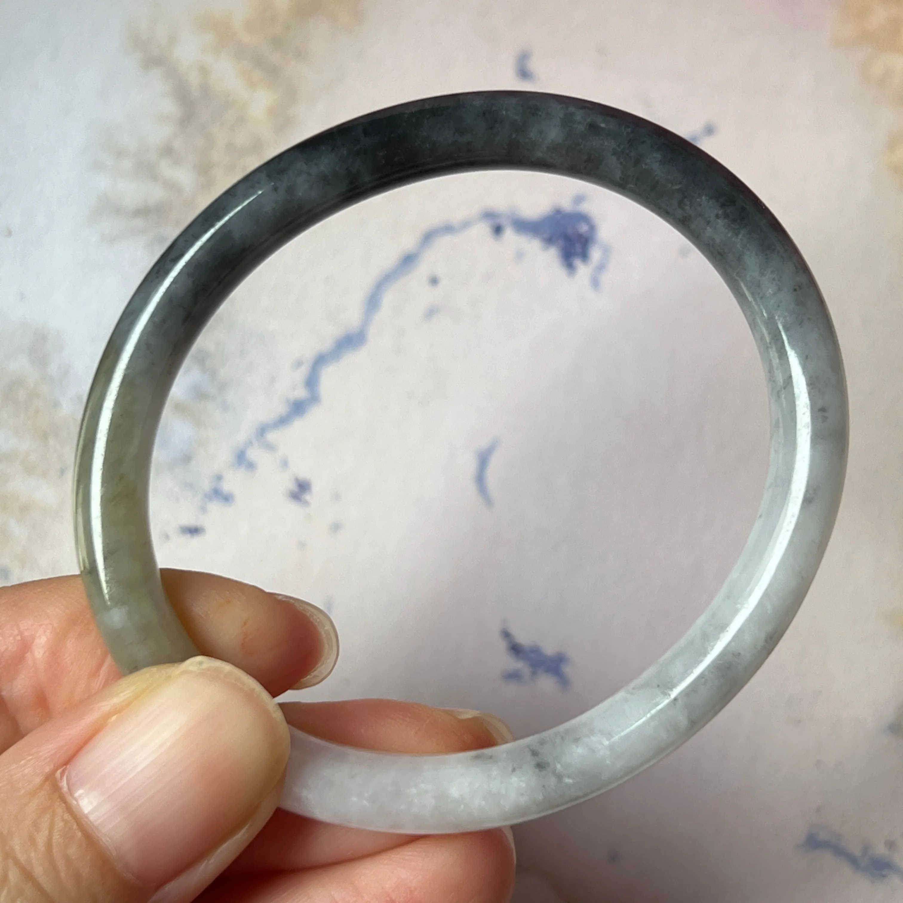SOLD OUT: 52.7mm A-Grade Natural Black White Jadeite Modern Oval Bangle No.151990