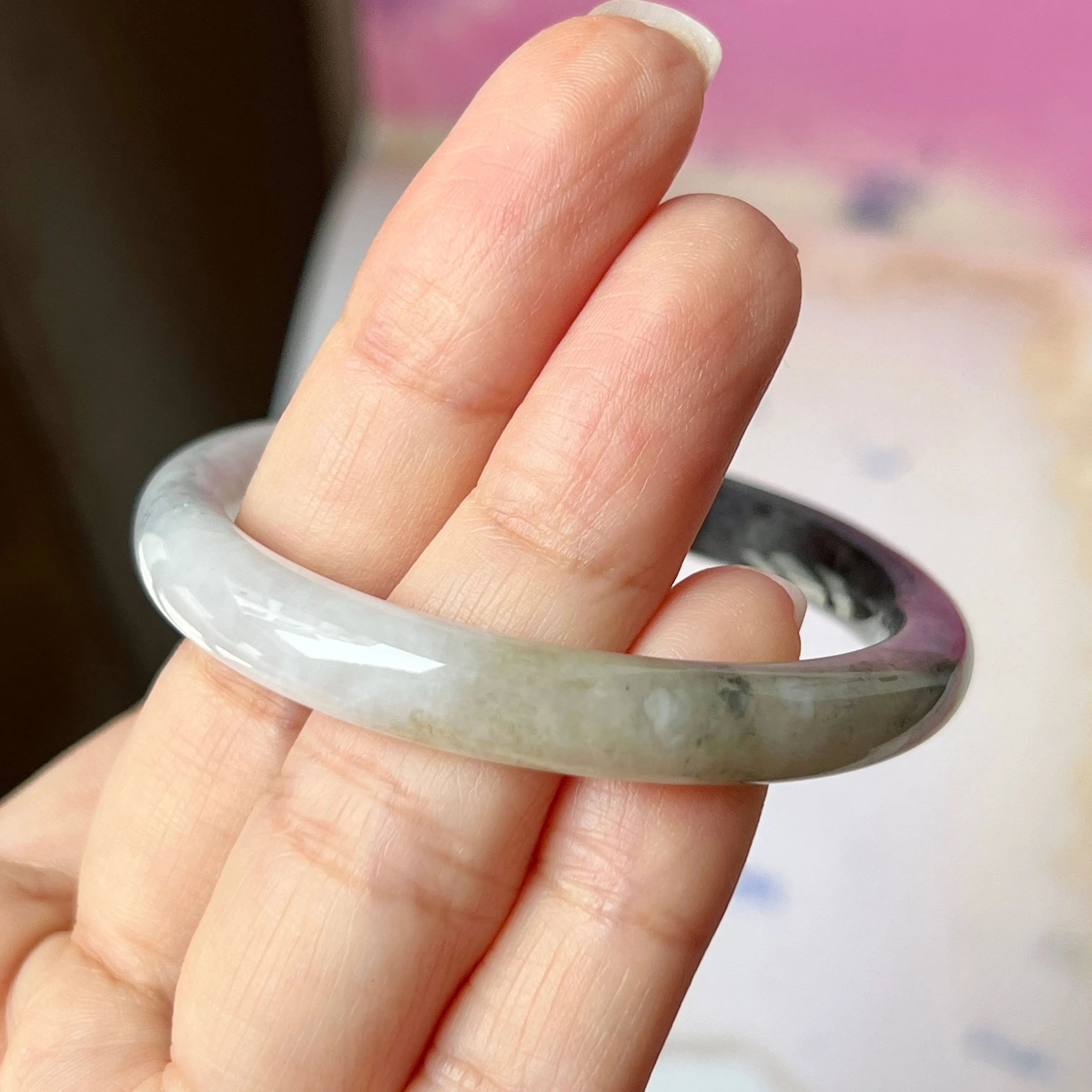 SOLD OUT: 52.7mm A-Grade Natural Black White Jadeite Modern Oval Bangle No.151990