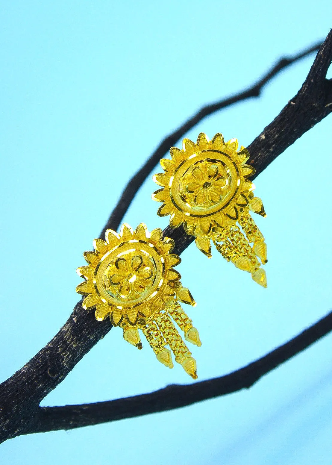STYLISH GOLD PLATED EARRINGS