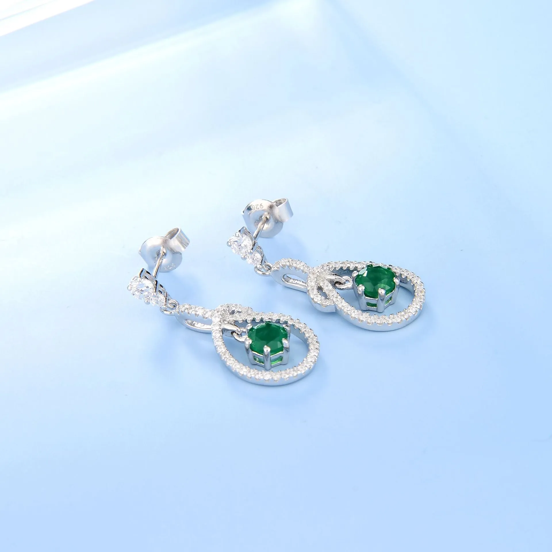 Stylish Oval Pendant Round Cut Natural Gemstone Silver Drop Earrings