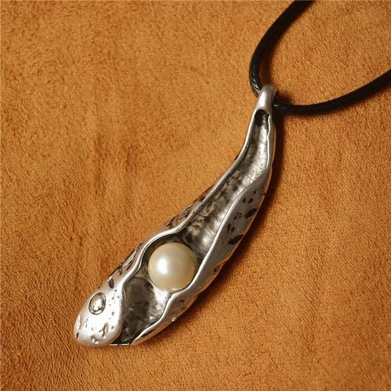 Sweater Chain Cotton and Linen Accessories Pearl Fish Necklace
