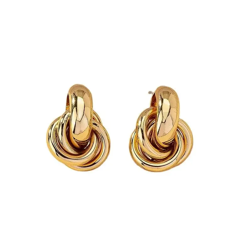 Unique Geometric Irregular Striped Large Ear Buckle Earrings for Women Creative Metal Gold Color Fan Shaped Earring Jewelry Gift