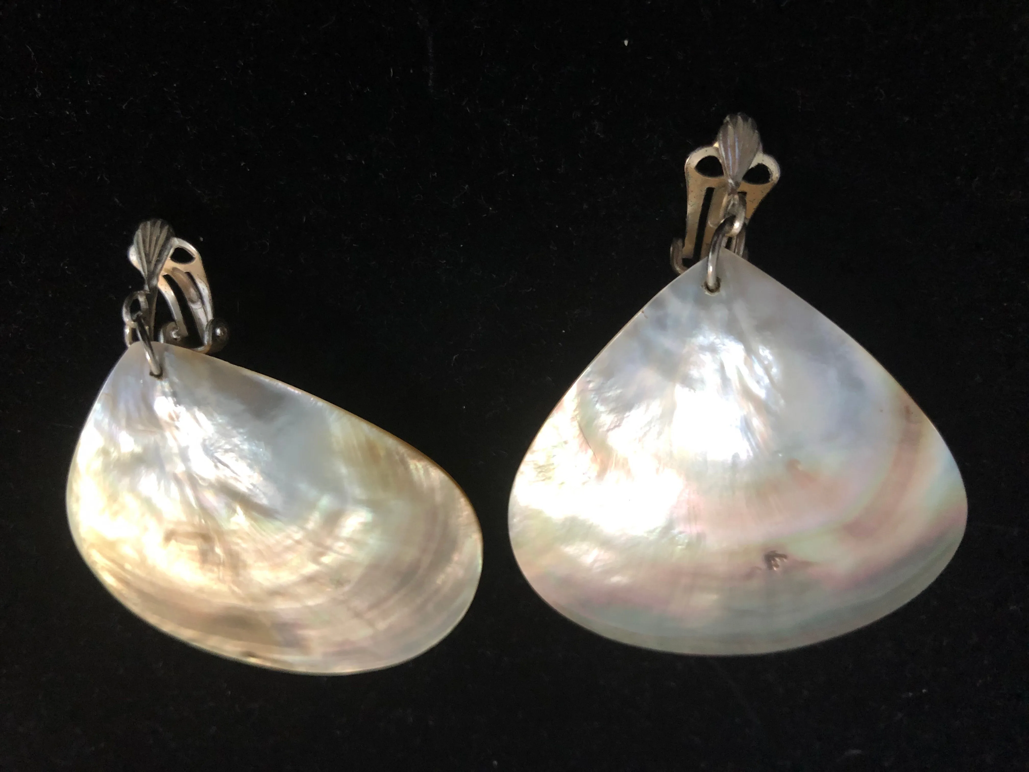 Vintage Mother of Pearl Shell Teardrop Earrings